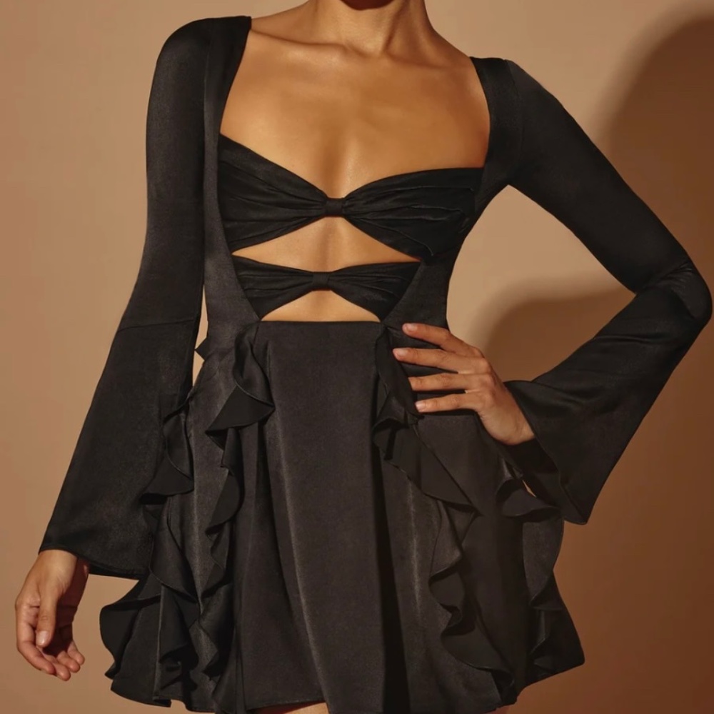 Long Sleeve Bow Mini Dress in Black